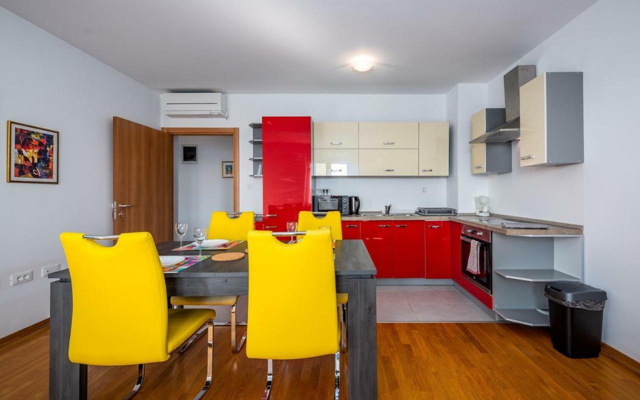 Laura House With Apartment Умаг Экстерьер фото