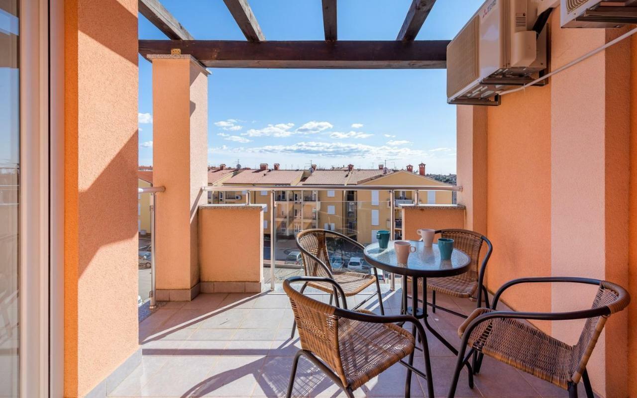 Laura House With Apartment Умаг Экстерьер фото
