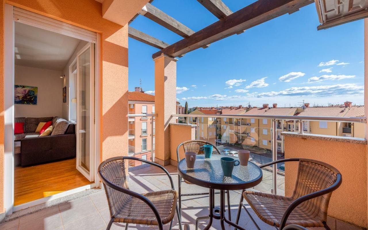 Laura House With Apartment Умаг Экстерьер фото
